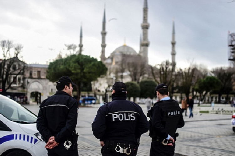 Öngyilkos merényletre készülő dzsihadistát lőtt le a török rendőrség